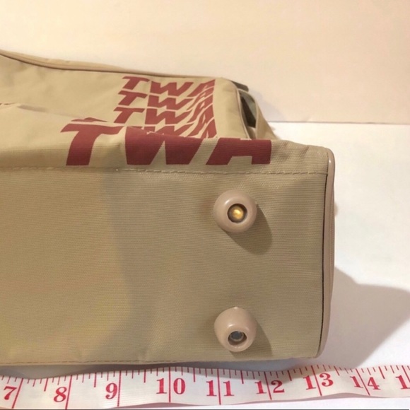 NEW ‘70s Authentic Vintage TWA Airlines Travel Bag Carry On Taupe Red Co… - Picture 8 of 12